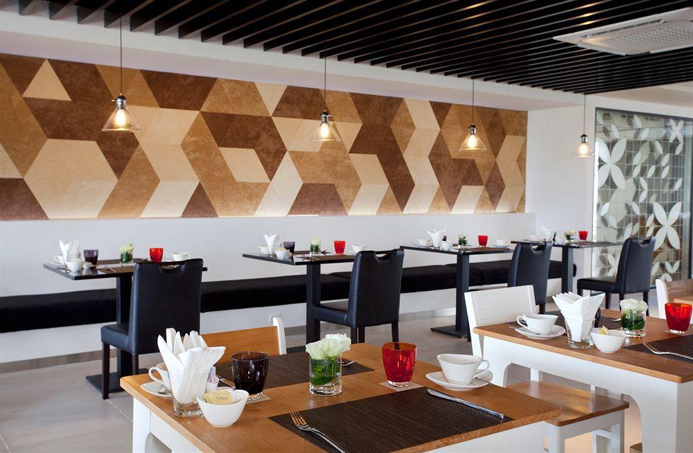 Novotel Living Saigon South Ho Chi Minh City Exterior photo