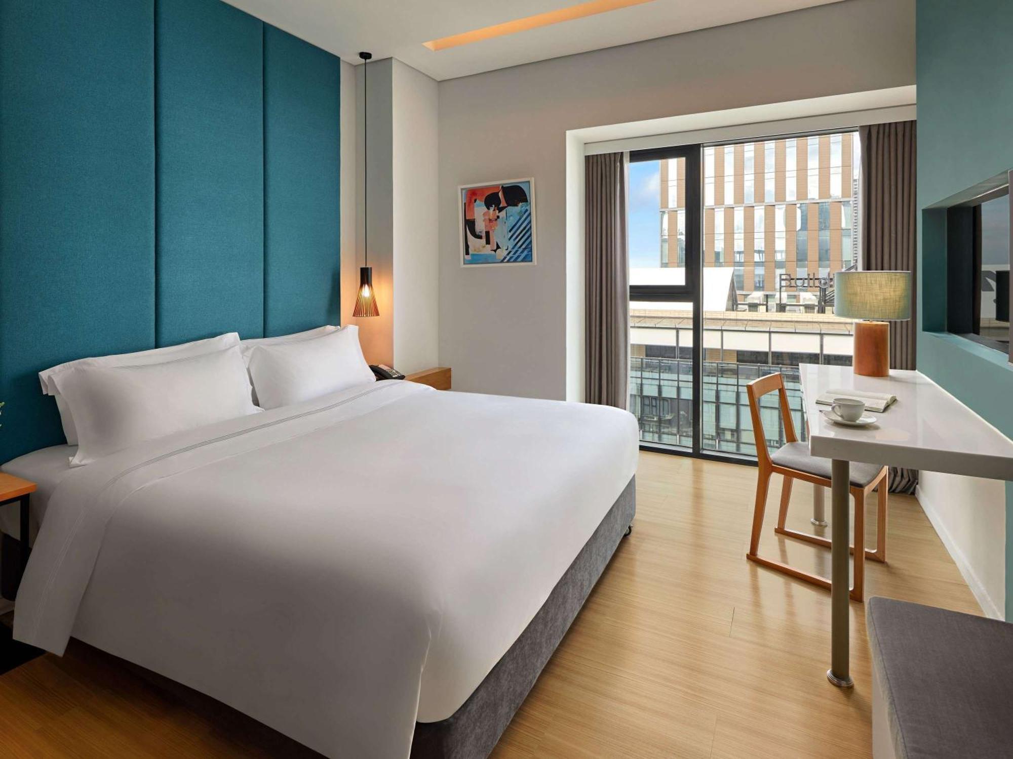 Novotel Living Saigon South Ho Chi Minh City Exterior photo