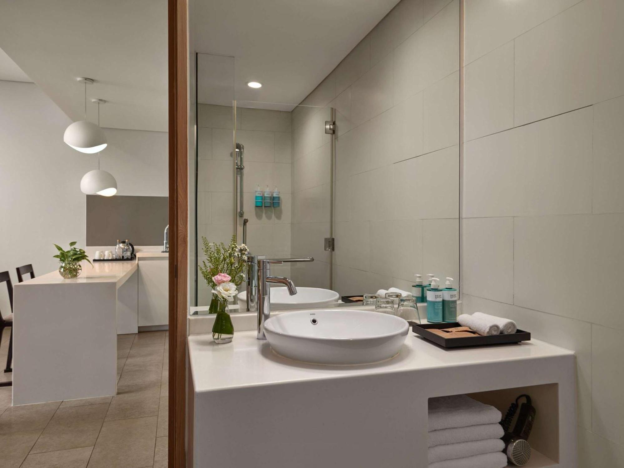 Novotel Living Saigon South Ho Chi Minh City Exterior photo