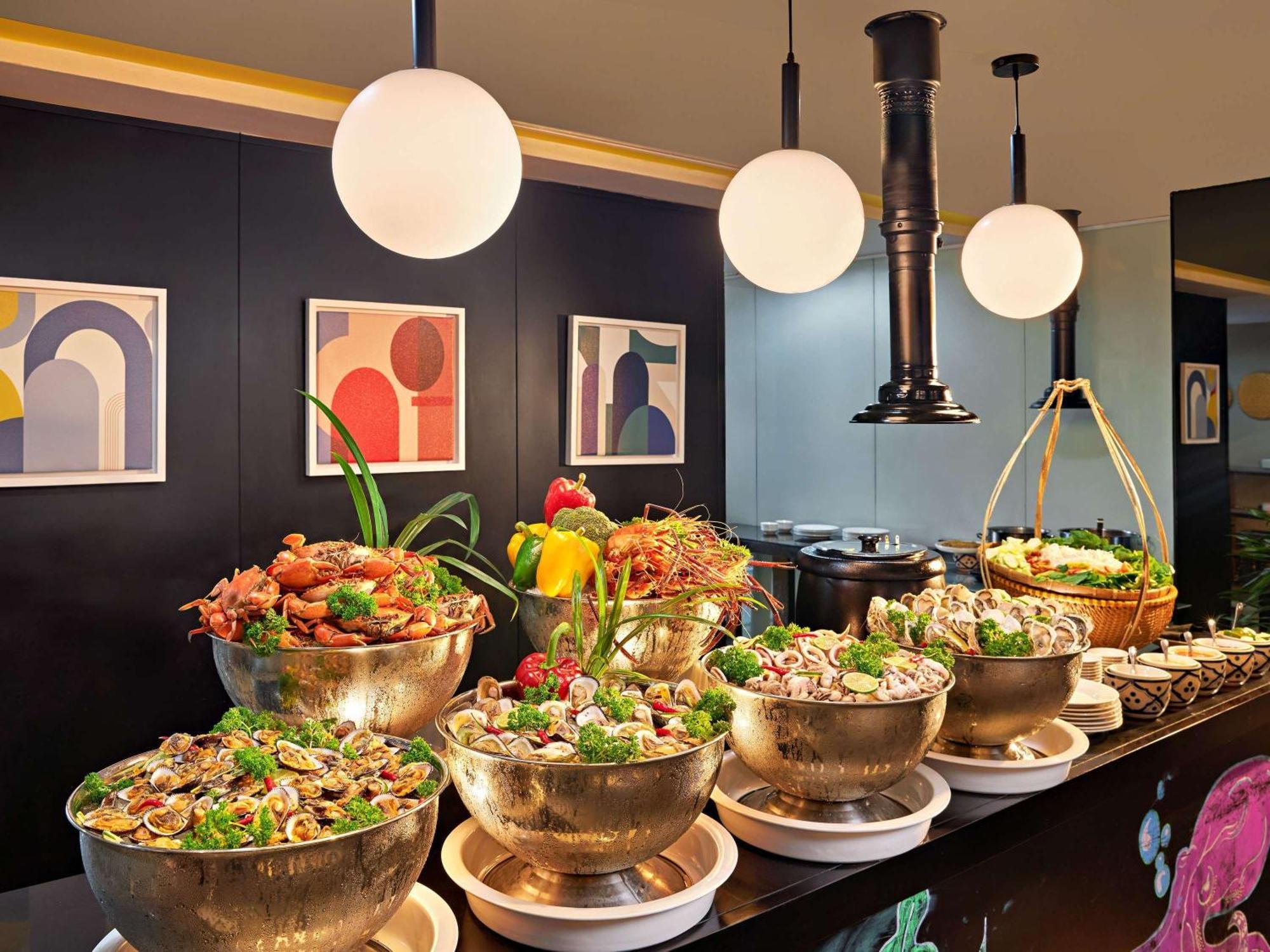 Novotel Living Saigon South Ho Chi Minh City Exterior photo