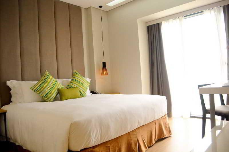 Novotel Living Saigon South Ho Chi Minh City Exterior photo