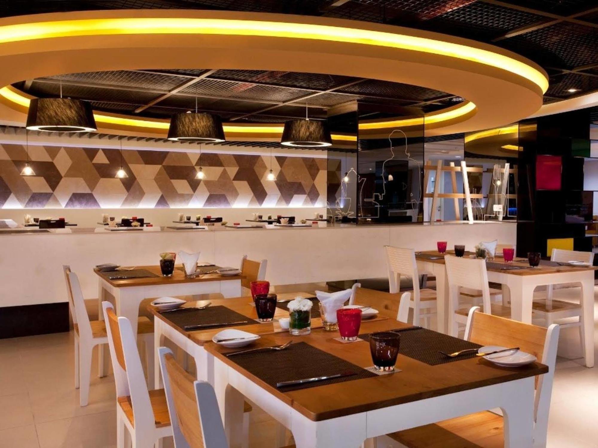 Novotel Living Saigon South Ho Chi Minh City Exterior photo