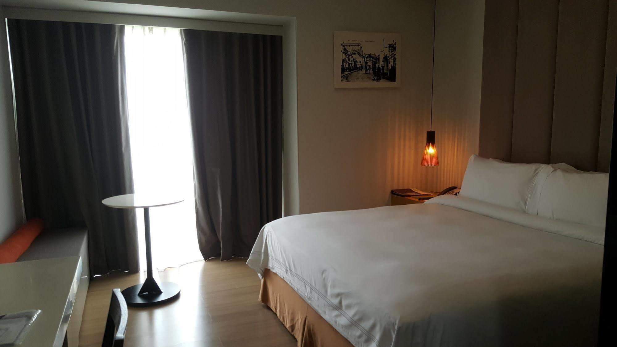 Novotel Living Saigon South Ho Chi Minh City Exterior photo